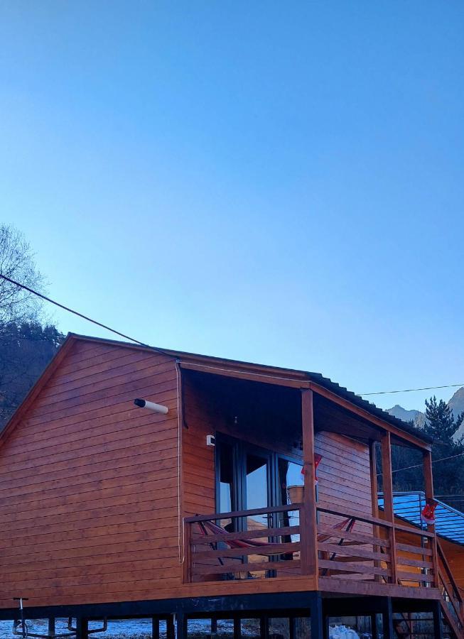 Guesthouse And Cottage Nicolo 카즈베기 외부 사진