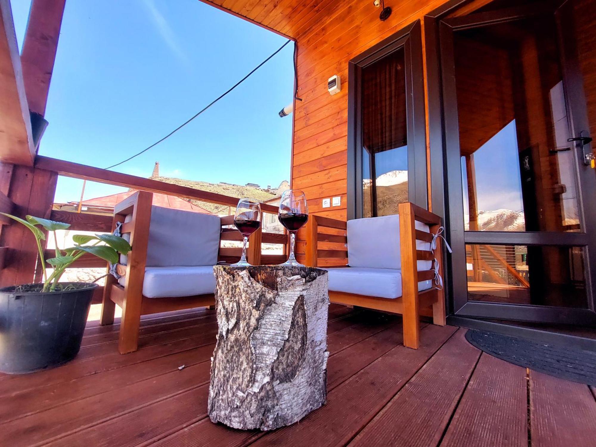 Guesthouse And Cottage Nicolo 카즈베기 외부 사진